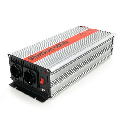 Инвертор напряжения RITAR RSX-3000, 12V/220V, 3000W с аппроксимированной синусоидой, 2xShuko, 1xUSB, клеммные провода, BOX, Q4 RSX-3000 фото
