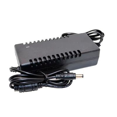 Зарядний пристрій LiFePo4 акумуляторів 12V, штекер 5,5, з індикацією, DC:14.6V 3A, BOX, (80*43*30 mm) YT-14630 фото