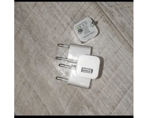 Блок питания (зарядное устройство) USB/вилка сеть A1265 5V 1A USB 2.0 белый новый 