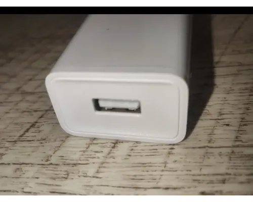 Блок питания (зарядное устройство) S013A USB/ вилка сеть китайский стандарт 5V 1A 1 USB  новый белый