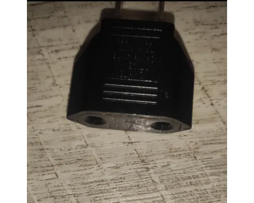 Переходник с нашей вилки сеть на китайский  стандарт вилки 220 