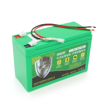 Аккумуляторна батарея літіева 12 V 8A с елементами Li-ion 18650 (150X65X94) вага 731 грамм
