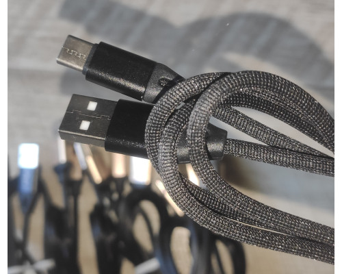 Кабель шнур зарядки USB to Type C прорезиненный черный 1.2 м Кабель шнур зарядки USB to Type C прорезиненный черный 1.2 м