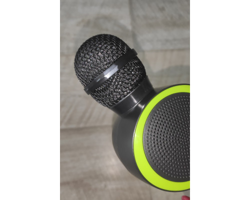 Микрофон караоке беспроводной V11 с BT и аккумулятором черный