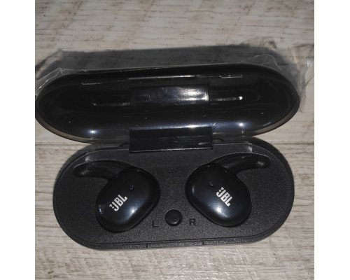 Наушники беспроводные с кейсом зарядки TWS-4 Bluetooth черные