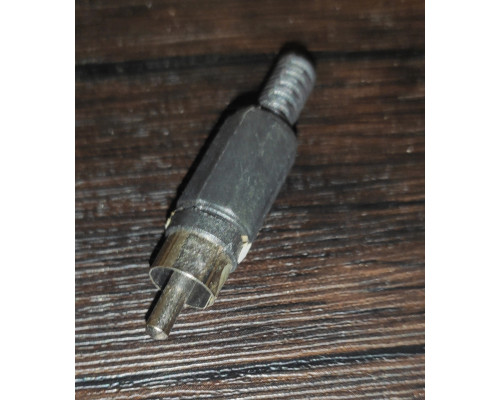 Штекер видео RCA под пайку черный