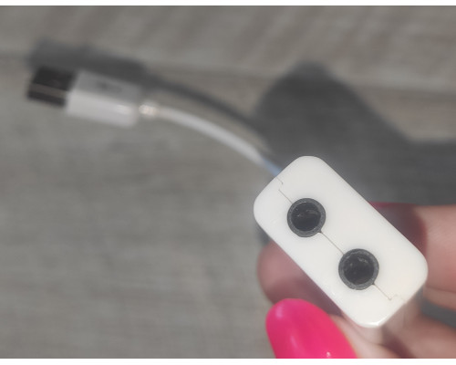Распродажа Внешняя звуковая карта USB новая Распродажа Внешняя звуковая карта USB новая