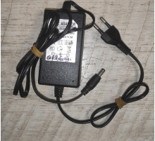 Блок питания зарядное устройство трансформаторное 5V 3A разъем 5.5*2.5