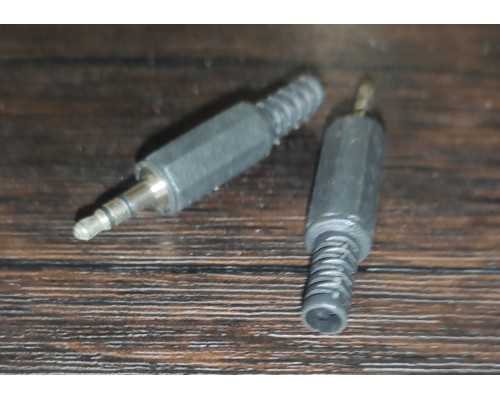 Штекер под пайку Jack 3.5 папа