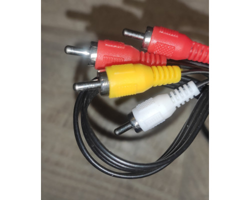 Кабель видео 3RCA to 3 RCA 1 м Кабель видео 3RCA to 3 RCA 1 м