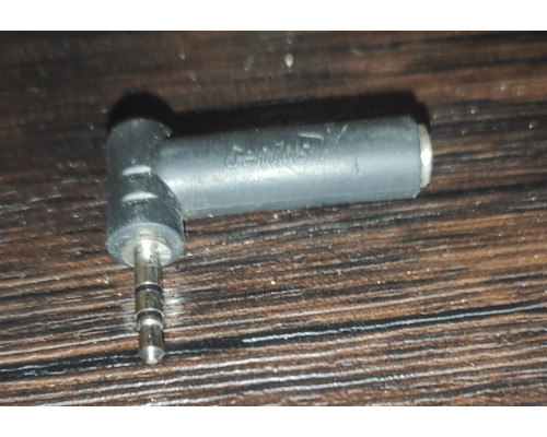 Переходник Audio для наушников с 4 PIN на 3 PIN угловой