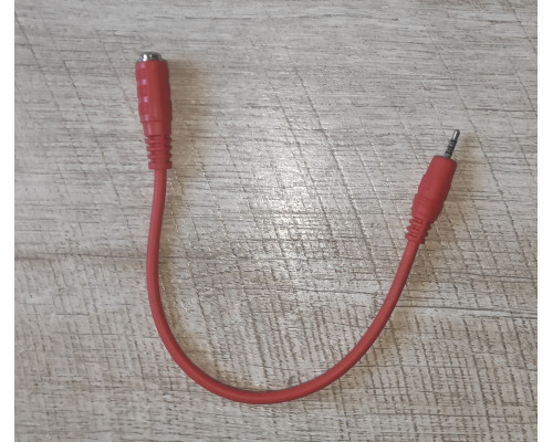 Переходник с Jack 2.5 to Jack 3.5 новый красный