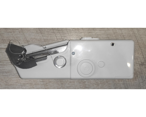 Ручная швейная машина Handy Stitch SC-101B на батарейках Ручная швейная машина Handy Stitch SC-101B на батарейках