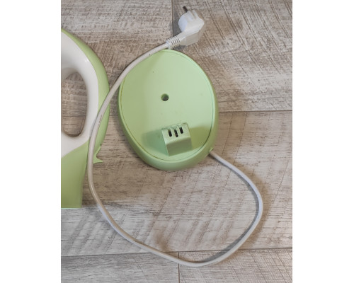 Уценка Чайник электрический Maestro с тегом б/у не вкл