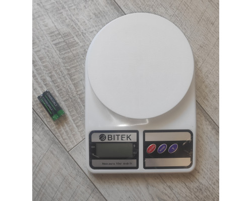 Весы кухонные Bitek SF-400 до 10 кг белые Весы кухонные Bitek SF-400 до 10 кг белые