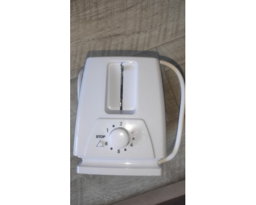 Тостер BH-002 750 W новый Заводской брак белый Тостер BH-002 750 W новый Заводской брак белый