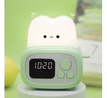 Детские часы с будильником, подсветкой и USB зарядкой / Электронные часы будильник / Настольные часы Зелёный