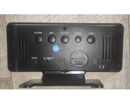 Часы настольные электронные зеркальные VST-888 с температурой черный корпус синий свет