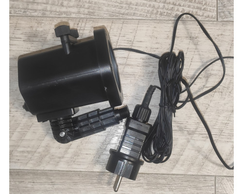 Уличный проектор мультимедийный Plug-in card lawn lamp новогодний с картриджами