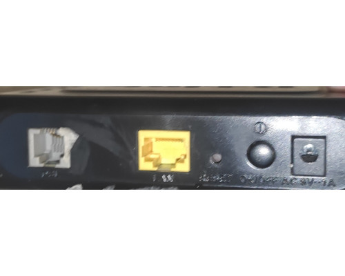 Маршрутизатор роутер D-Link DSL-2500U 100 Мбит/сек б/у Маршрутизатор роутер D-Link DSL-2500U 100 Мбит/сек б/у