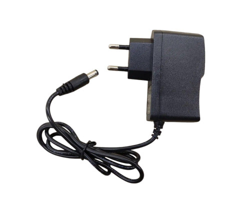 Блок Питания универсальный Сетевой Адаптер 5V 1A AC/DC Adapter 5V 1A Блок Питания универсальный Сетевой Адаптер 5V 1A AC/DC Adapter 5V 1A