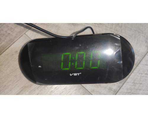 Уценка Часы настольные электронные VST-715 с будильником черные зелёный свет