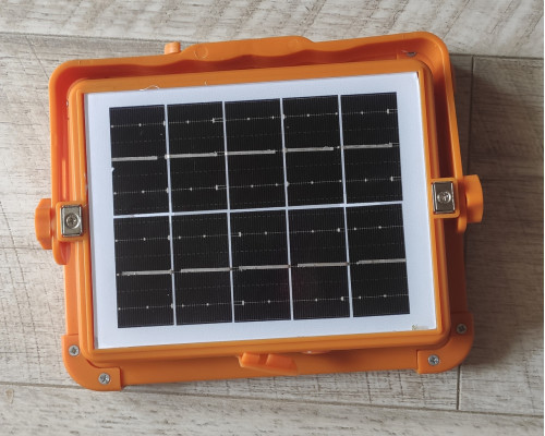 Сверхмощный светодиодный аккумуляторный фонарь лампа Solar Led Light D9 с солнечной панелью и USB зарядкой Сверхмощный светодиодный аккумуляторный фонарь лампа Solar Led Light D9 с солнечной панелью и USB зарядкой