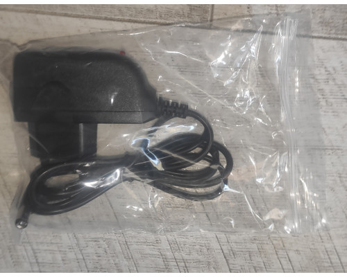 Распродажа Часы электронные VST-865 с температурой, от сети и на батарейках коричневое дерево красный свет