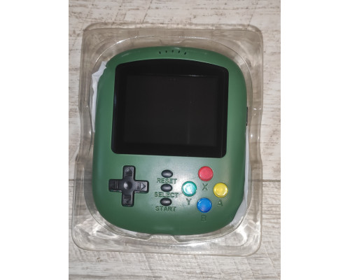 Ручная консоль Game Box K21 620 игр с аккумулятором без джойстика зелёная