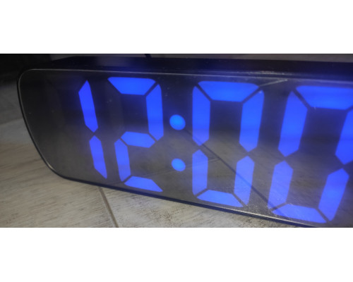 Часы настольные электронные зеркальные VST-895Y черный корпус синий свет