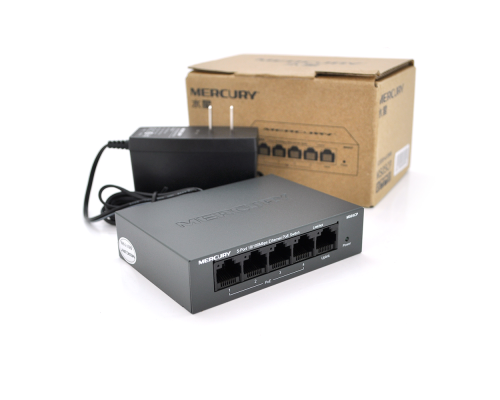 Комутатор POE Mercury MS05CP 53,5V з 4 портами POE + 1 порт UP-Link 100Мбит, БП в комплекті 0,54 кг (82 * 79 * 26)
