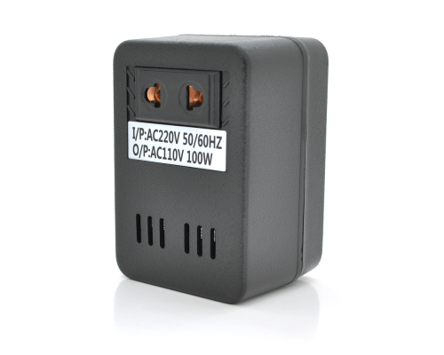 Трансформатор знижуючої напруги 100w Input 220 V/Output 110v, + універсальна розетка