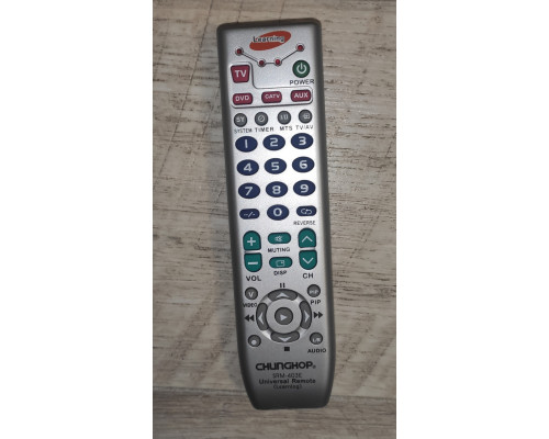 Универсальный настраиваемый пульт для TV SAT DVD SRM-403E