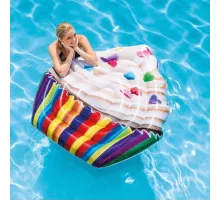 Надувной плотик Intex 58770 Кекс (142x135 см) Cupcake Mat