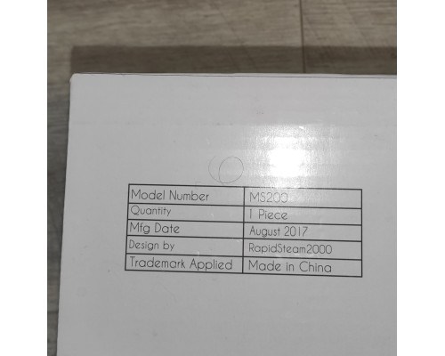 Отпариватель ручной электрический для одежды Rapid Steam 2000 900W контейнер 100 мл новый белый