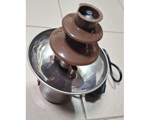 УЦЕНКА! Шоколадный фонтан мини Фондю Mini Chocolate Fondue Fountain (Надбито горлышко,нет упаковки 2071) УЦЕНКА! Шоколадный фонтан мини Фондю Mini Chocolate Fondue Fountain (Надбито горлышко,нет упаковки 2071)