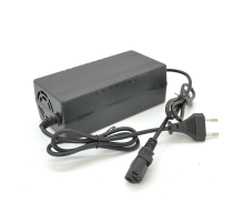 Зарядний пристрій для акумуляторів Li-ion 36V(42V),10S,4A, штекер Triangle plug (T-tipe/IEC/C13 N+L-, з індикацією