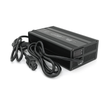 Зарядний пристрій для акумуляторів 36/48/60/72V, 15Ah, 1300W, LED-індикація