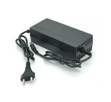 Зарядний пристрій для акумуляторів Li-ion 48V,2A(54,6V),13S,штекер 5.5*2.5,з індикацією,BOX