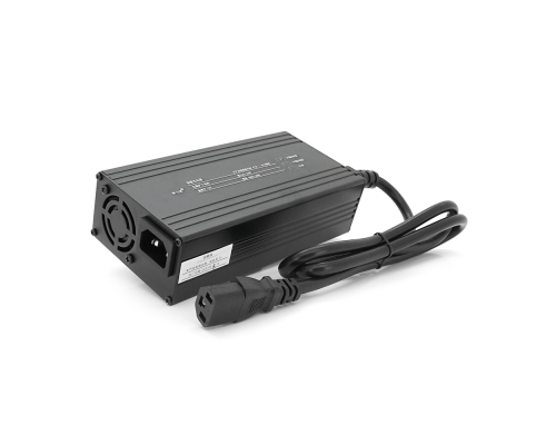 Зарядний пристрій для акумуляторів AGM 12V,15А, 137х90х50mm