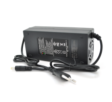Зарядний пристрій Jinyi для акумуляторів LiFePO4 12V(14,6V),4S,5A,штекер 5,5,з індикацією,BOX