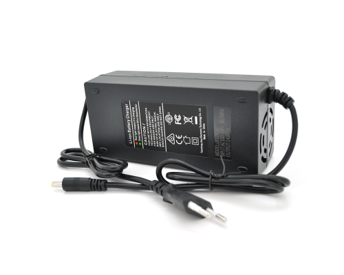 Зарядний пристрій Jinyi для акумуляторів LiFePO4 12V(14,6V),4S,5A,штекер 5,5,з індикацією,BOX