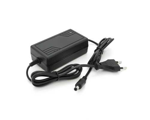 Зарядний пристрій для акумуляторів LiFePO4 12V(14,6V),4S,1,5A, штекер 5.5*2.5, з індикацією Зарядний пристрій для акумуляторів LiFePO4 12V(14,6V),4S,1,5A, штекер 5.5*2.5, з індикацією