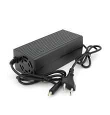 Зарядний пристрій Jinyi для акумуляторів LiFePo4 12V(14,6V),4S,5A,штекер 5.5*2.5,з індикацією,BOX