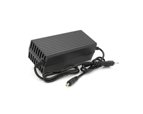 Зарядний пристрій Jinyi для акумуляторів Li-ion 12V(12,6V),4S,2A,штекер 5,5,з індикацією,BOX