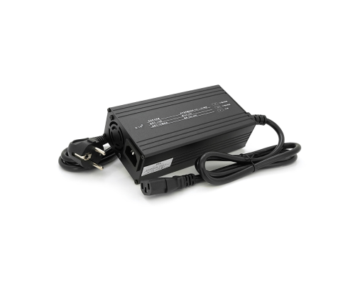 Зарядний пристрій для акумуляторів Li-ion 12V(12,6V),3S,10A,штекер Triangle plug (T-tipe/IEC/C13 N+L-), LED-індикація, 137x90x50mm