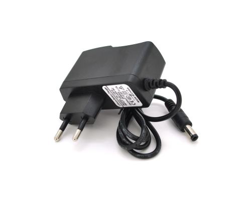 Зарядний пристрій для акумуляторів Li-ion 12V(12,6V,штекер 5,5х2,5мм,BOX,Q300)