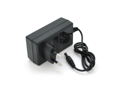 Зарядний пристрій для акумуляторів Li-ion 12V(12,6V,BOX,Q200)
